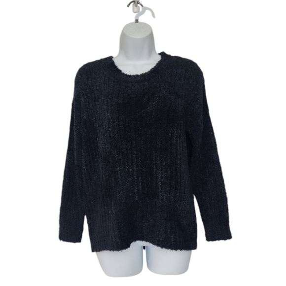 One Tuff Babe @ Forever 21 Thick Fuzzy Knit Sweater Size Medium Pullover Soft. - Picture 2 of 11
